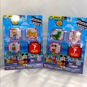5/$20 🍀 Crossy Road Mini 4 Figure Pack - 2 sets -Disney